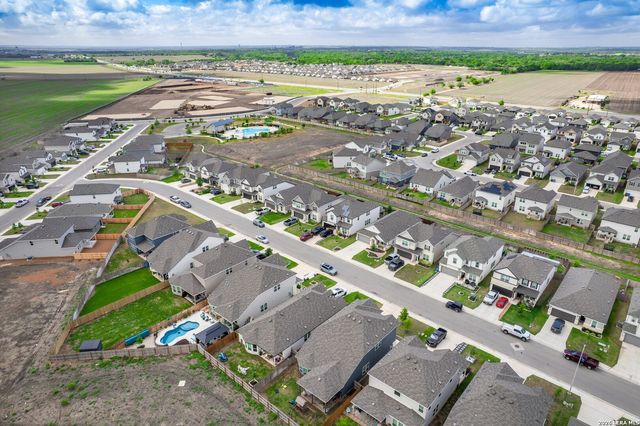 4035 Wild Bloom Rd, Seguin, TX 78155