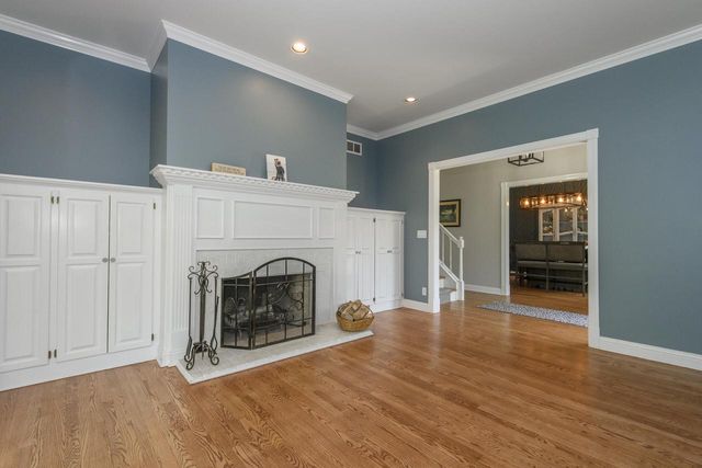 5201 Hunt Club ROAD E, Wind Point, WI 53402