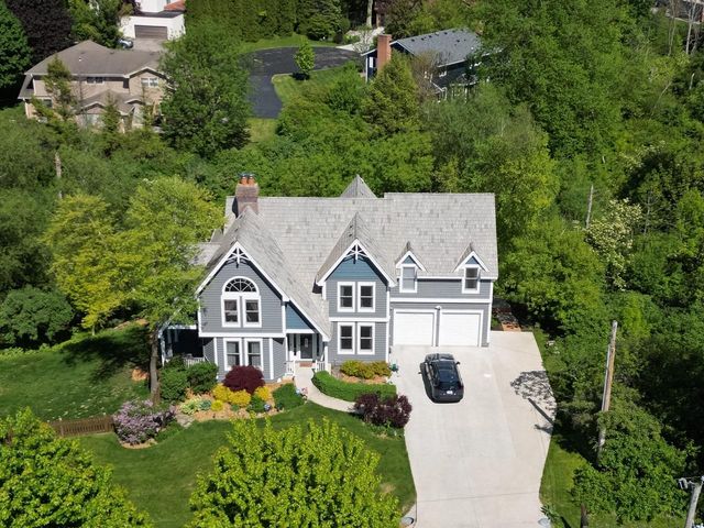 5201 Hunt Club ROAD E, Wind Point, WI 53402