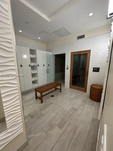 2100 N Ocean Boulevard 20D, Fort Lauderdale, FL 33305
