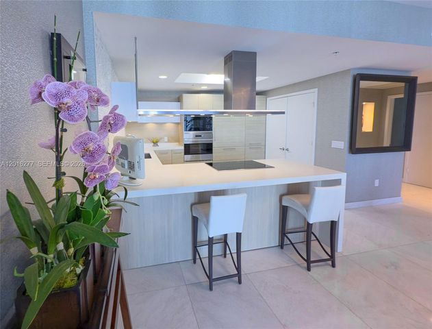 17111 Biscayne Blvd 1705, North Miami Beach, FL 33160