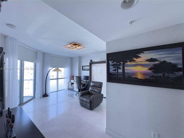 17111 Biscayne Blvd 1705, North Miami Beach, FL 33160