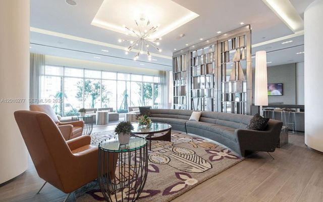 17111 Biscayne Blvd 1705, North Miami Beach, FL 33160