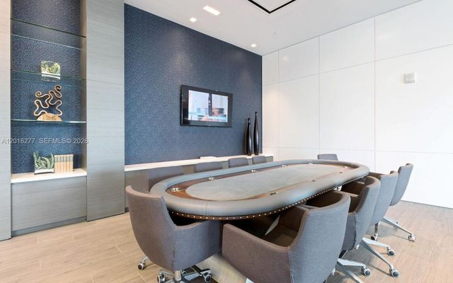 17111 Biscayne Blvd 1705, North Miami Beach, FL 33160