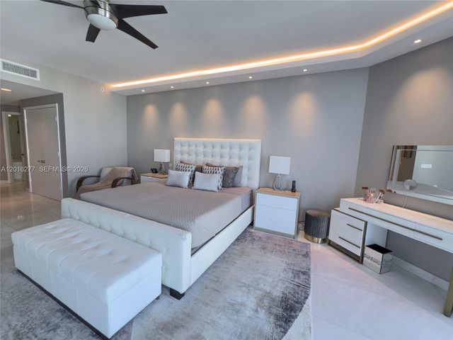 17111 Biscayne Blvd 1705, North Miami Beach, FL 33160