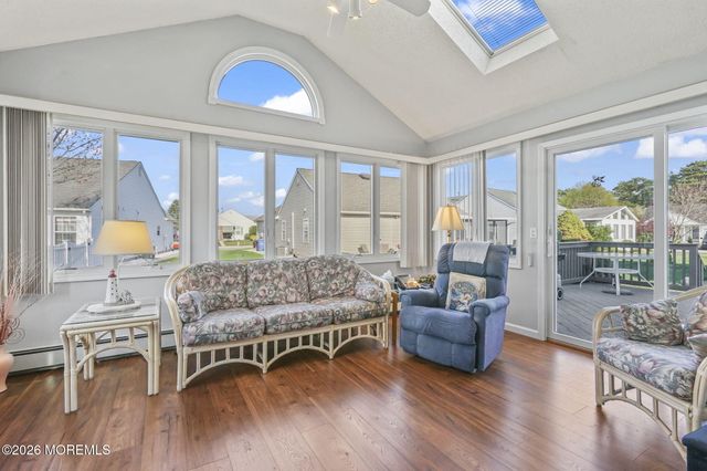 6 Cancun Street, Berkeley, NJ 08721