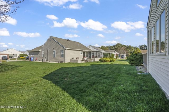 6 Cancun Street, Berkeley, NJ 08721