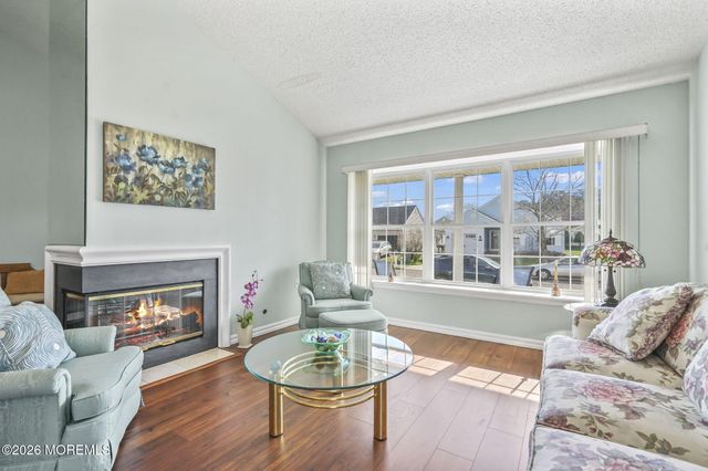 6 Cancun Street, Berkeley, NJ 08721