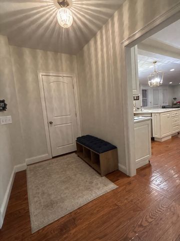 37 W Millbury Rd, Sutton, MA 01590