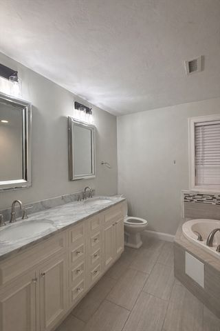 37 W Millbury Rd, Sutton, MA 01590