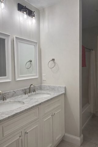 37 W Millbury Rd, Sutton, MA 01590