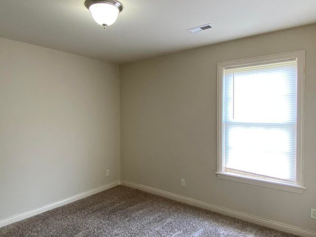 5801 ABERCORN DR, Columbia, MO 65203