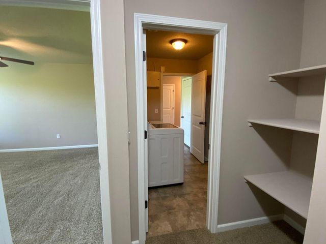 5801 ABERCORN DR, Columbia, MO 65203