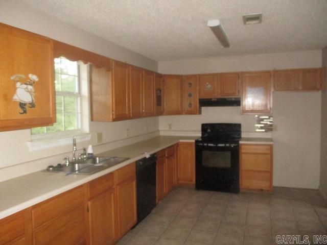 10625 Laddie Dr, Mabelvale, AR 72103