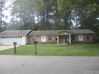 10625 Laddie Dr, Mabelvale, AR 72103