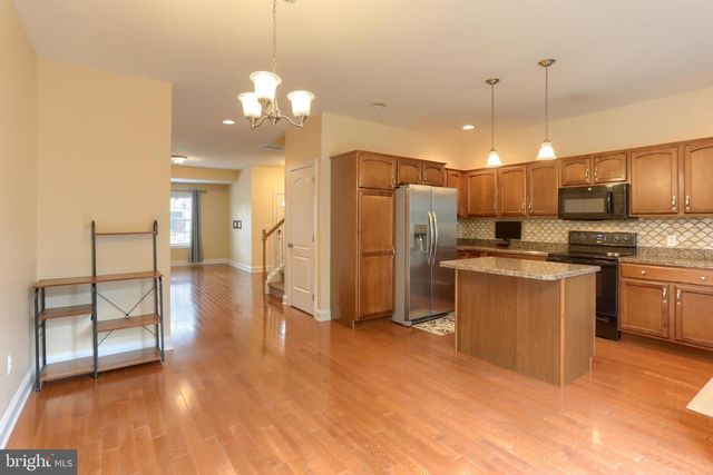 716 S 82ND ST, Harrisburg, PA 17111