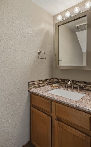3301 Monroe Street NE UNIT J105, Albuquerque, NM 87110