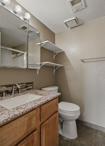 3301 Monroe Street NE UNIT J105, Albuquerque, NM 87110