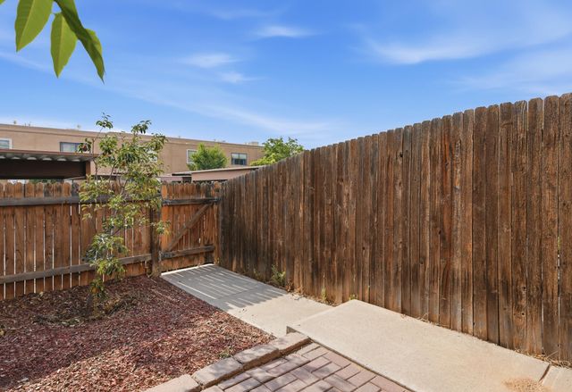 3301 Monroe Street NE UNIT J105, Albuquerque, NM 87110