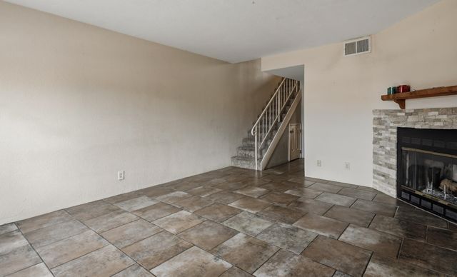 3301 Monroe Street NE UNIT J105, Albuquerque, NM 87110