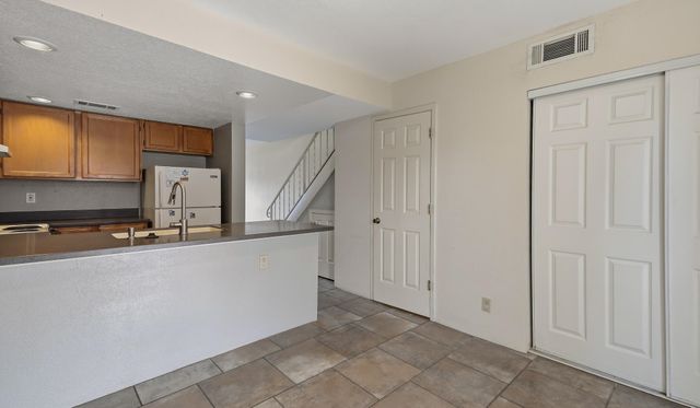 3301 Monroe Street NE UNIT J105, Albuquerque, NM 87110