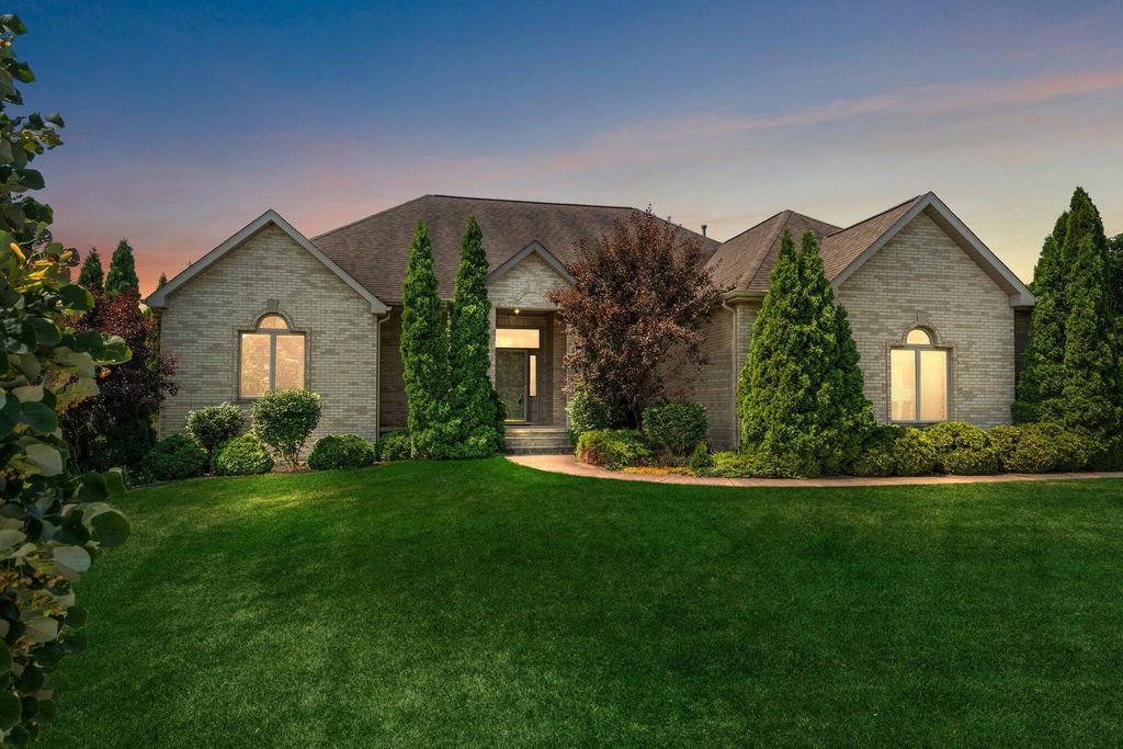 10281 Backwater Cove, St. John, IN 46373