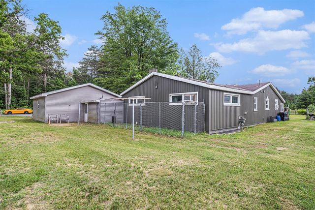 19030 W Almy Road, Howard City, MI 49329