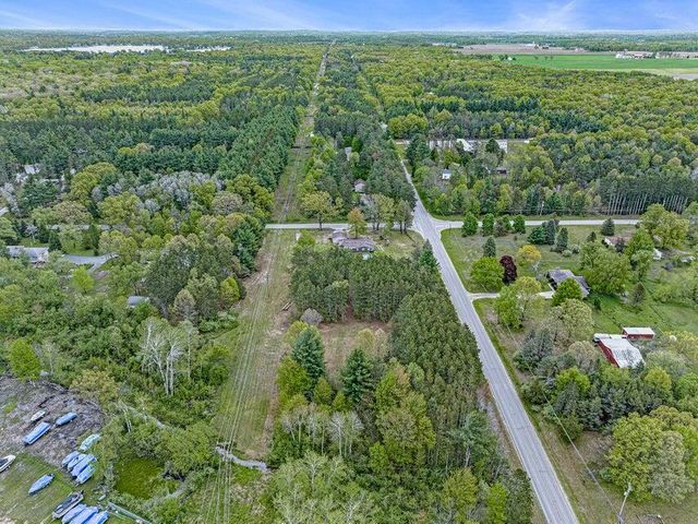 19030 W Almy Road, Howard City, MI 49329