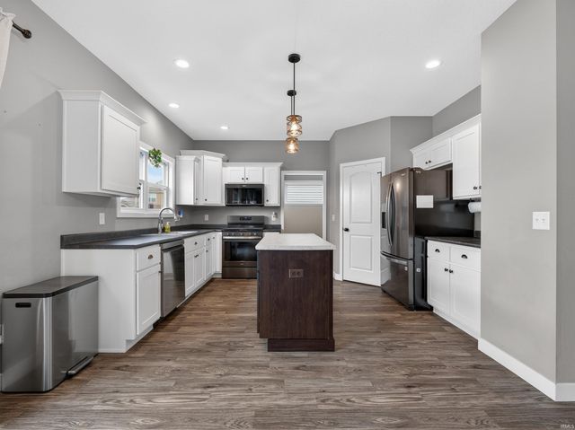 962 Casting Road, Huntertown, IN 46748