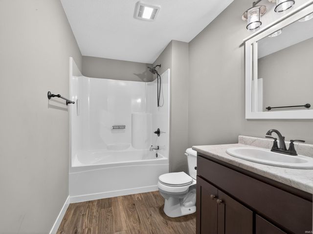 962 Casting Road, Huntertown, IN 46748