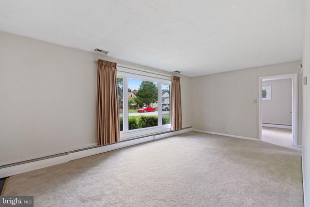 8005 WOODHOLME CIR, Pasadena, MD 21122