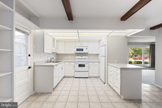 8005 WOODHOLME CIR, Pasadena, MD 21122