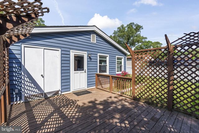 8005 WOODHOLME CIR, Pasadena, MD 21122