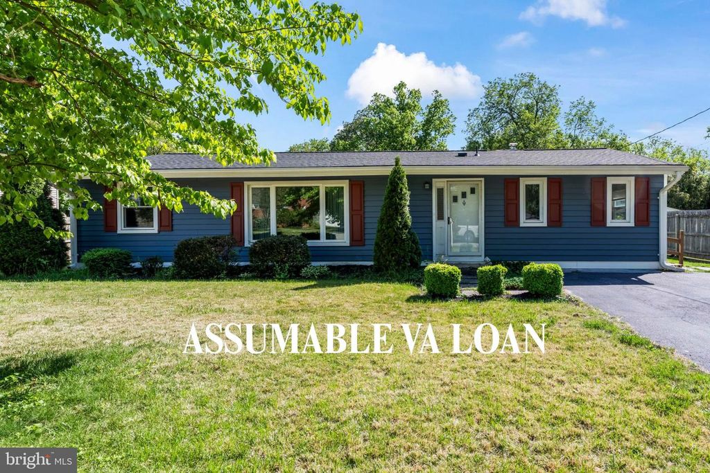 8005 WOODHOLME CIR, Pasadena, MD 21122