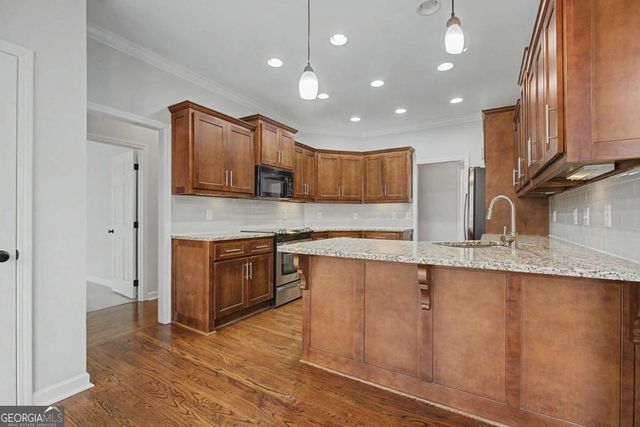 5043 Hickory Hills Drive, Woodstock, GA 30188