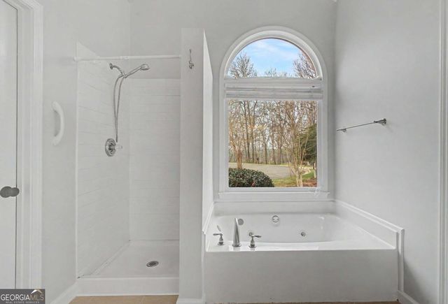 5043 Hickory Hills Drive, Woodstock, GA 30188