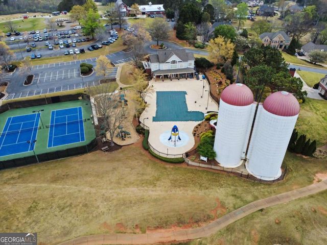 5043 Hickory Hills Drive, Woodstock, GA 30188