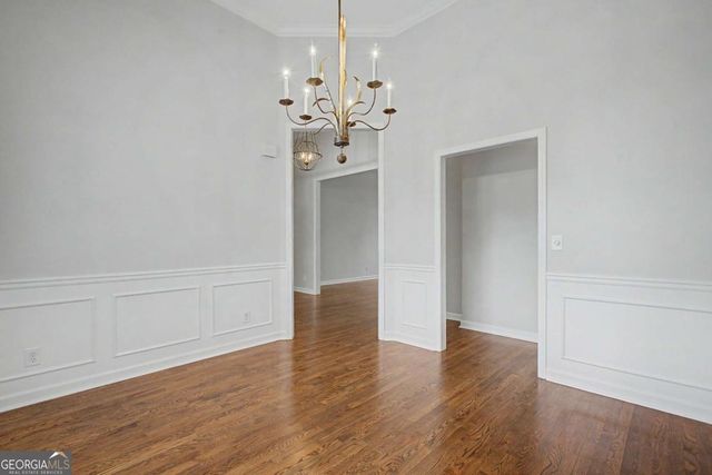 5043 Hickory Hills Drive, Woodstock, GA 30188