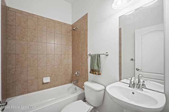 3385 Soft Breeze Circle, West Melbourne, FL 32904