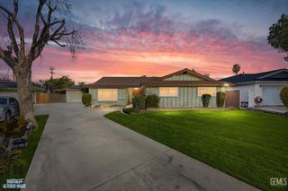 406 brynhurst, Bakersfield, CA 93304
