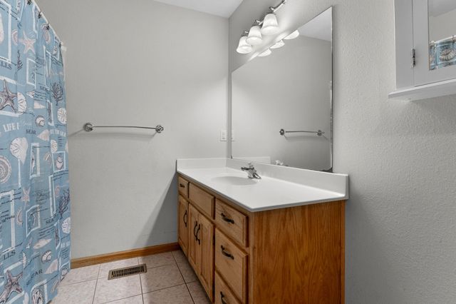 735 S Water Street, Seymour, MO 65746