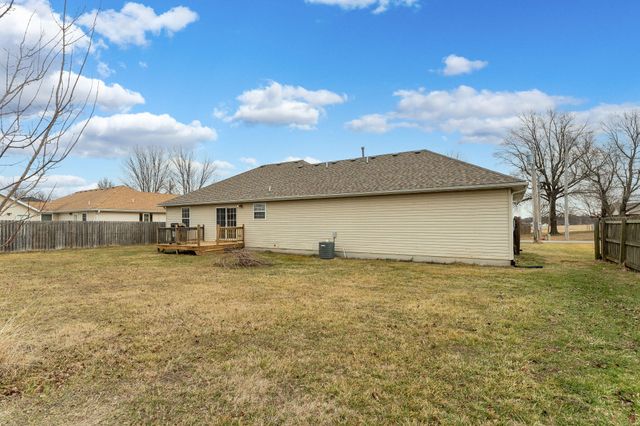 735 S Water Street, Seymour, MO 65746