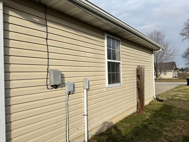 735 S Water Street, Seymour, MO 65746