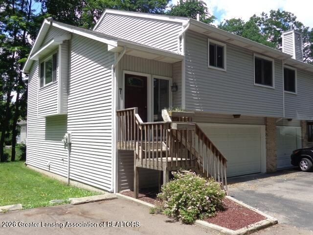 5041 W Willoughby Road 7, Holt, MI 48842