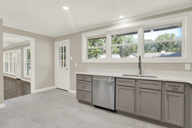 5188 GWYNNE RD, Memphis, TN 38117