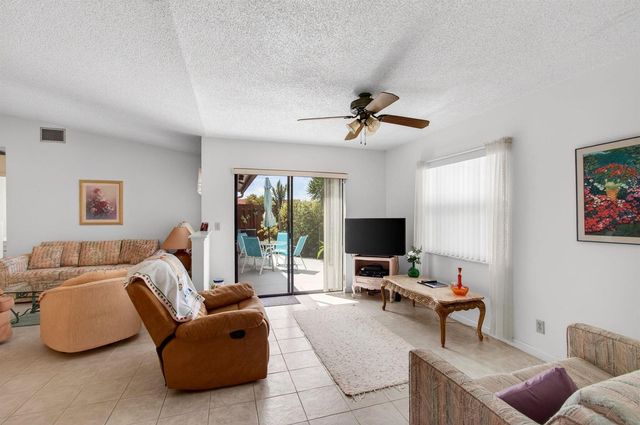 3814 Coco Loba Lane, Boynton Beach, FL 33436