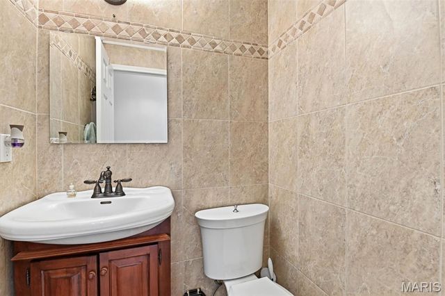 13178 Royal Pines Drive 3, Maryland Heights, MO 63146