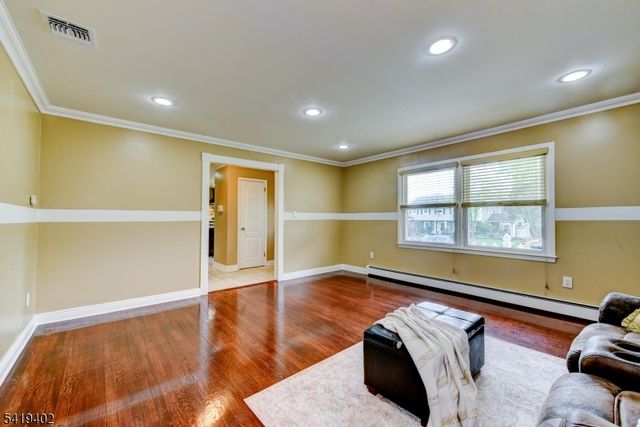 6 Linda St, Parsippany-troy Hills Twp., NJ 07054