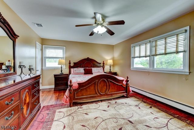 6 Linda St, Parsippany-troy Hills Twp., NJ 07054