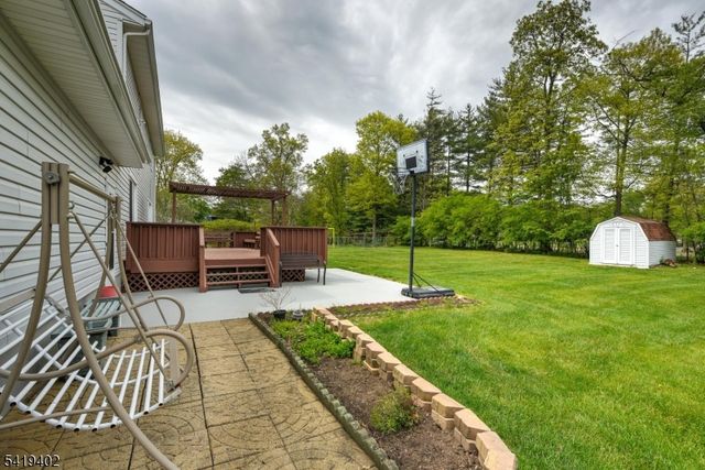 6 Linda St, Parsippany-troy Hills Twp., NJ 07054